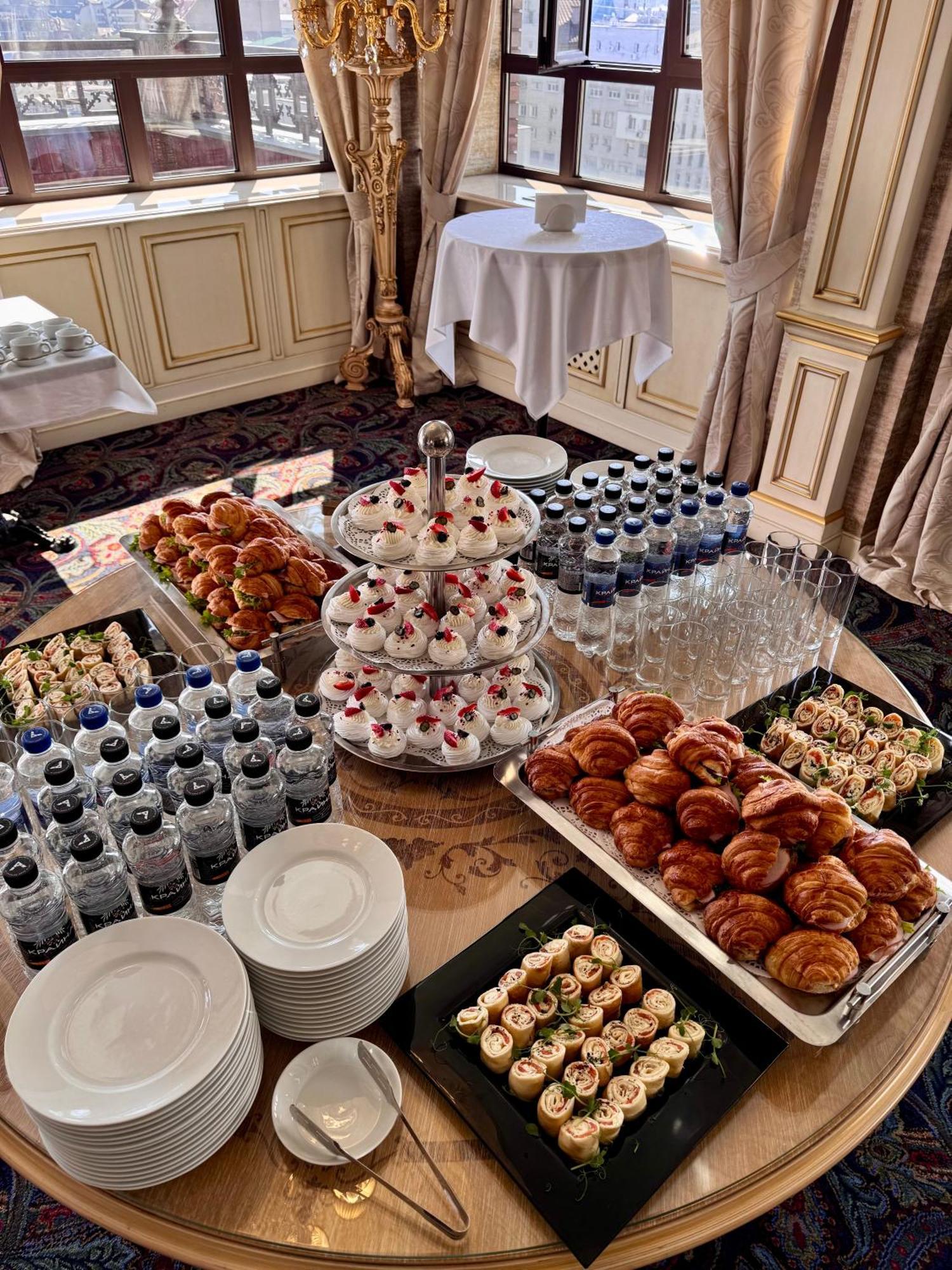 Axelhof Boutique Hotel ドニプロペトロウシク エクステリア 写真