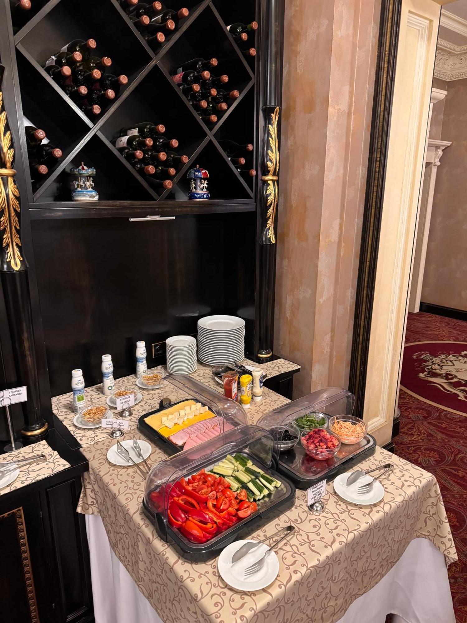 Axelhof Boutique Hotel ドニプロペトロウシク エクステリア 写真